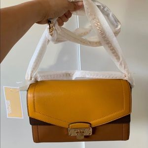 NWT Michael Kors Kinsley Shoulder/Crossbody Bag